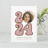 Roze Retro Groovy Leuk Script Wildflower Afstudere Kaart (Staand voorkant)