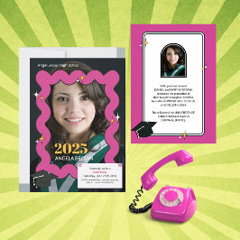 Roze retro squiggle golvend afstuderen aankondiging