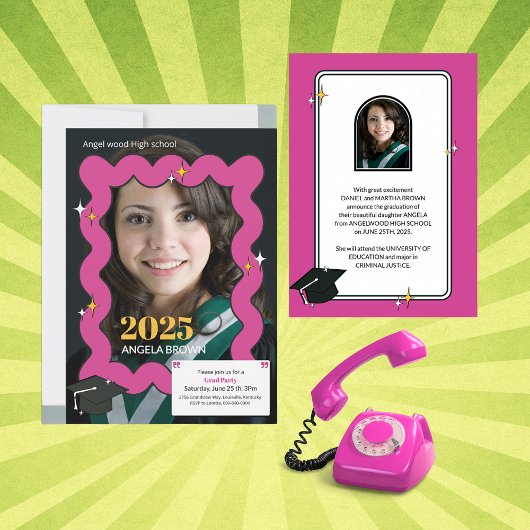 Roze retro squiggle golvend afstuderen aankondiging