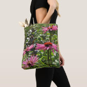 Roze reuzenappel Echinacea Coneflower Tote Bag (Dichtbij)