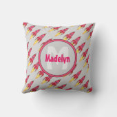 Roze Rocket Ship Monogram Buitenspatie Girls Room Kussen (Achterkant)