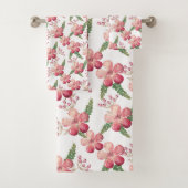 Roze rode bloemen en rode bessen groene bladeren bad handdoek (Insitu)