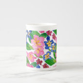 Roze, rode en blauwe primroses Floral Pattern, Whi Porselein Kop (Voorkant)