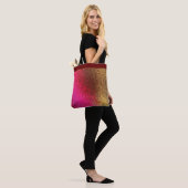 Roze rode en goudpatroon tote bag (Op model)