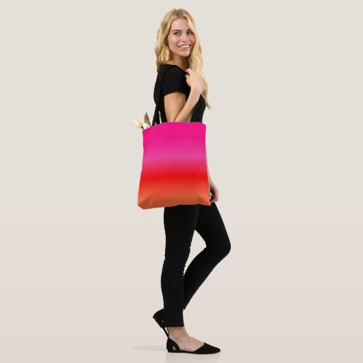 Roze, rode en Oranje canvas tas (Op model)