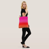 Roze, rode en Oranje canvas tas (Op model)