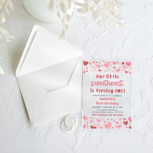 Roze Rode Harten Kleine Zoetje Eerste Verjaardag Acryl Uitnodigingen