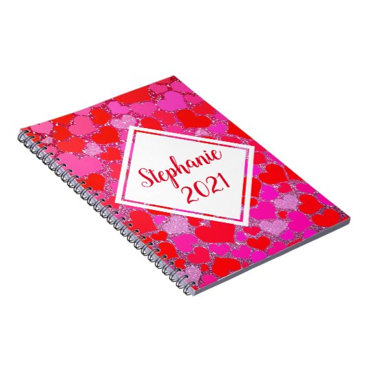 Roze rode hartpatronen Glitter Monogram Naam Notitieboek (Rechterzijde)