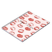 Roze rode lippen kus notitieboek (Linkerzijde)