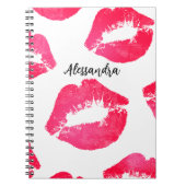 Roze rode lipstick Kisses op wit Notitieboek (Voorkant)