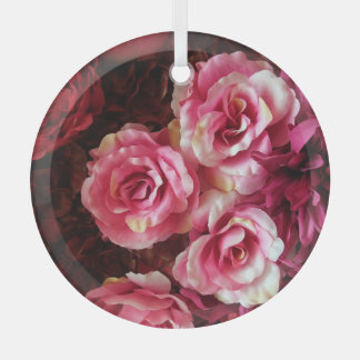 Roze, rode rozen: stof achtergrond. glas ornament