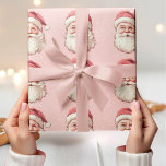 Roze & Rode Vintage Sinterklaas Cadeaupapier<br><div class="desc">Wikkel uw kerstcadeaus in stijl met dit roze en rode Santa Claus-inpakpapier. Met een charmant retro Santa Claus-ontwerp in een speels roze en rood kleurenschema, voegt dit inpakpapier een leuke en nostalgische toets toe aan uw kerstcadeaus. Perfect voor een feestelijke en grillige vakantie look, het is ideaal voor het inpakken...</div>