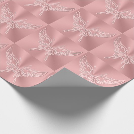 Roze ronddraaistaart met gestileerde vlinder, met  cadeaupapier (Hoek)