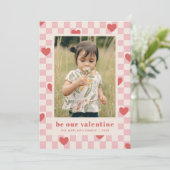 Roze Rood Checkerboard Hearts Valentijnsdag Kaart (Staand voorkant)