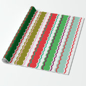 Roze rood en groen geschulpte streeppatroon cadeaupapier (Uitgerold)