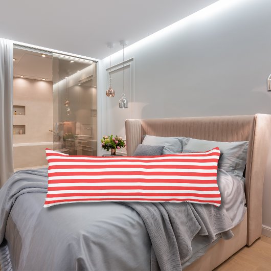 Roze Rood en Wit Eenvoudig Horizontaal Gestreept Lichaamskussen