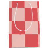 Roze Rood Geruit Gingham Patroon Medium Cadeauzakje (Voorkant)