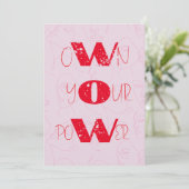 Roze Rood Modern Bold Kleurrijke Vrouwendag kaart (Staand voorkant)