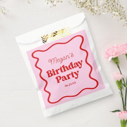 Roze Rood Wavy Border Verjaardagsfeest Bedankzakje (Gezegeld)