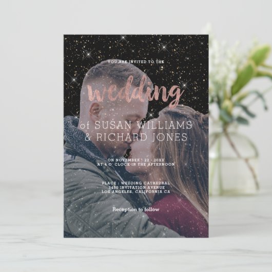 Roze roodroos goud typt zwarte glitter foto bruilo kaart (Staand voorkant)