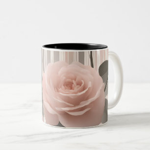 Roze roos bloem en strepen, vintage look tweekleurige koffiemok