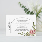 Roze roos en bloemrijke bruiloft informatiekaartje (Staand voorkant)