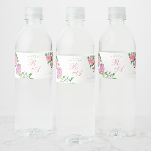 Roze Roos Lint Monogram Trouwdag Waterfles Etiket (Flessen)