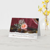 roze roos op oude vioolsympathie kaart (Gele Bloem)