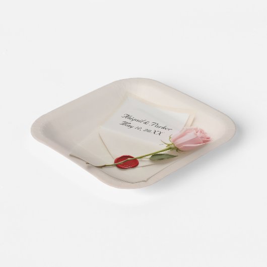 Roze Roos Op Trouwbriefpapier Met Wax Seal Papieren Bordje (Gebogen)