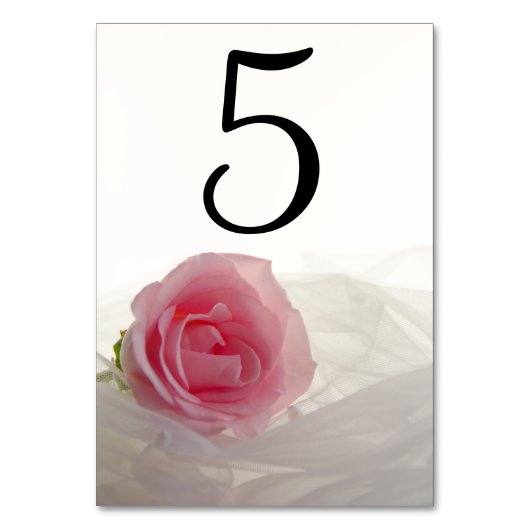 Roze Roos op Witte Trouwtafel Nummers Kaart (Voorkant)