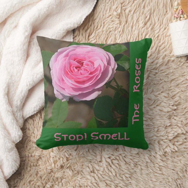 ROZE ROOS / STOP! RUIK DE ROZEN/ROZE EN GROEN KUSSEN (Deken)