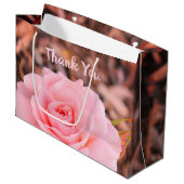Roze Rose Bloom Groot Cadeauzakje (Voorkant Gekanteld)