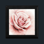 Roze Rose Cadeaudoosje<br><div class="desc">Roze Rose I van Grace Popp. Met een roos in de buurt in een prachtig gedempt palet.</div>