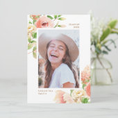 Roze Rose Floral Greenery Elegant Photo Afstuderen Aankondiging (Staand voorkant)