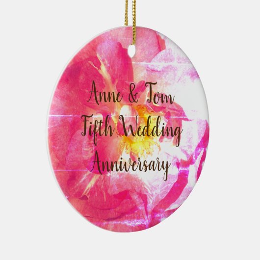 Roze Rose Gepersonaliseerd Jubileum Ornament (Rechts)