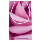 Roze Rose gevouwen tot perfectie Klein Cadeauzakje (Achterkant)