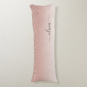 Roze Rose Gold Brushed Metal Monogram Name Lichaamskussen (Voorkant Verticaal)