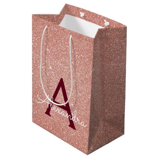 Roze Rose Gold Burgundy Glitter Sparkle Monogram Medium Cadeauzakje (Achterkant Gekanteld)