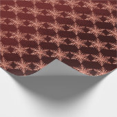 Roze Rose Gold Burgundy Merry Snowflake Cadeaupapier (Hoek)