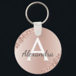 Roze Rose Gold Faux Roestvrij staal Monogram Sleutelhanger<br><div class="desc">Roze Rose Gold Faux Roestvrij staal Metallic and Sparkle Glitter Elegant Sleutelhanger. Deze Sleutelhangers kunnen worden aangepast om uw initiaal en voornaam te omvatten. Deze sleutelketens maken geweldige verjaardag,  vrijgezellenfeest of bacheloretfeesten.</div>