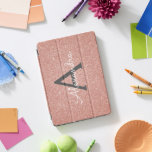 Roze Rose Gold Glitter en Sparkle Monogram iPad Pro Cover<br><div class="desc">Roze roze roodbruin en koolgrijs (grijs) Faux Glitter en Sparkle Elegant Monogram Hoesje. Dit hoesje kan worden aangepast om uw initiaal en voornaam te omvatten.</div>