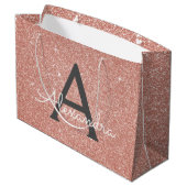 Roze Rose Gold Glitter & Sparkle Monogram Groot Cadeauzakje (Achterkant Gekanteld)