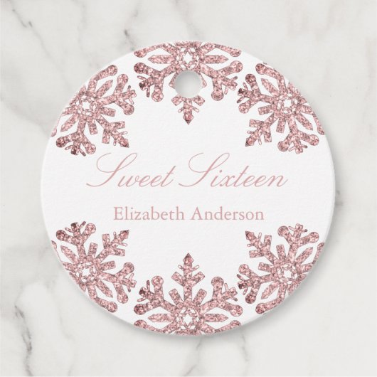 Roze Rose Gold Snowflake Winter Sweet 16 Bedankjes Labels (Voorkant)
