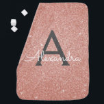 Roze Rose Goud Glitter & Sparkle Monogram Verjaard Inbakerdoek<br><div class="desc">Blush Pink Rose Gold en Charcoal Grey (grijs) Faux Glitter en Sparkle Elegant Babydeken voor een Baby shower of de 1e verjaardag van de baby. Deze babydeken kan worden aangepast om uw initiaal en voornaam op te nemen. Neem contact op met de ontwerper voor aangepaste overeenkomende items.</div>