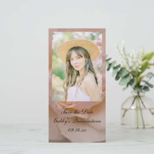 Roze Rose Quinceañera Save the Date Photo Card (Staand voorkant)