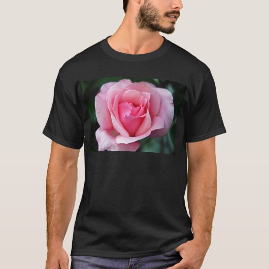 Roze Rose T-shirt (Voorkant)