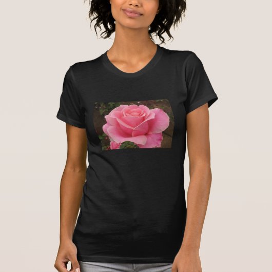 Roze Rose T-shirt (Voorkant)
