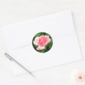 Roze roze bloem ronde sticker (Envelop)