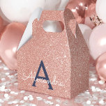 Roze roze roodbruine marineblauw glitter Sparkle M Bedankdoosjes<br><div class="desc">Roze Rose Gold en Navy Blue Faux Glitter en Sparkle Elegant Gift Favor Box. Deze geschenkdoos kan worden aangepast om uw initiaal en voornaam op te nemen en maakt een geweldige verjaardagsfeestje,  vrijgezellenfeest,  vrijgezellenfeest of baby shower geschenkdoos.</div>