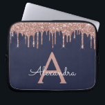 Roze roze roodbruine marineblauw glitter Sparkle M Laptop Sleeve<br><div class="desc">Roze roze rozengoud en marineblauw faux Droog Modern and Elegant Girly Glitter and Sparkle Elegant Monogram Hoesje. Dit hoesje kan worden aangepast om uw initiaal en voornaam te omvatten.</div>